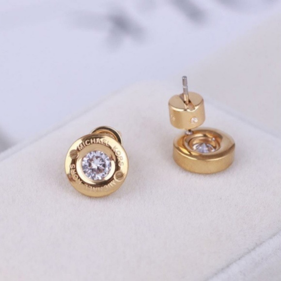 New Michael Kors Gold Crystal Pave Stud Earrings - Picture 6 of 14
